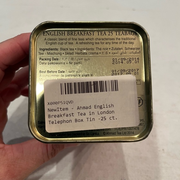 Vintage style English Red Telephone Booth bank tea tin. EUC! - Picture 6 of 9